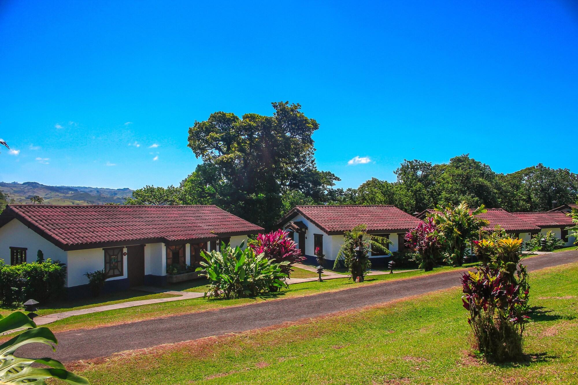 Villa Blanca Cloud Forest Hotel & Retreat San Ramon  Exterior photo